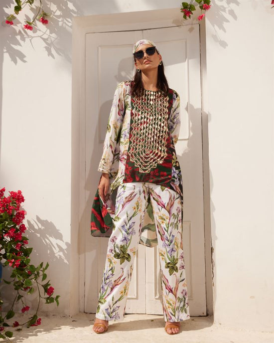 Load image into Gallery viewer, White Multicolor Co Ord Set
